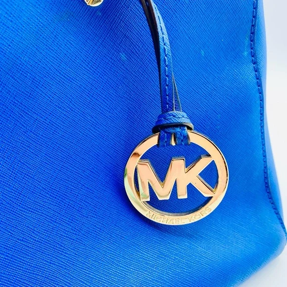 GIVEAWAY Michael Kors Vibrant Blue Satchel - Callouts in photos - Picture 3 of 12